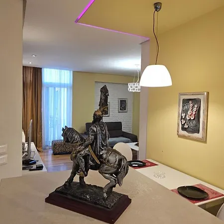 Center Easy_luxury Apartment